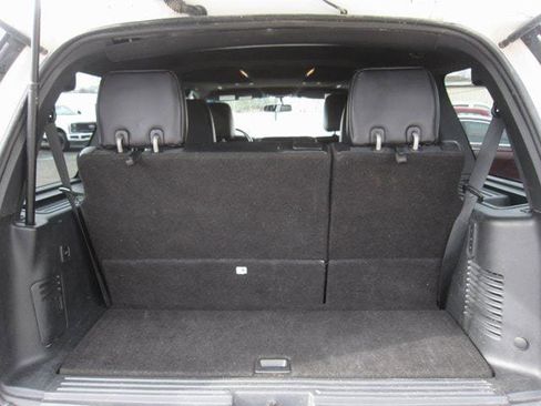Used 2016 Ford Expedition Limited image 18