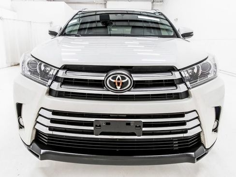 Used 2017 Toyota Highlander Limited FWD image 11