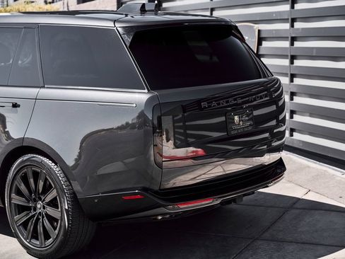 Used 2024 Land Rover Range Rover Long Wheelbase Autobiography AWD/4WD image 10