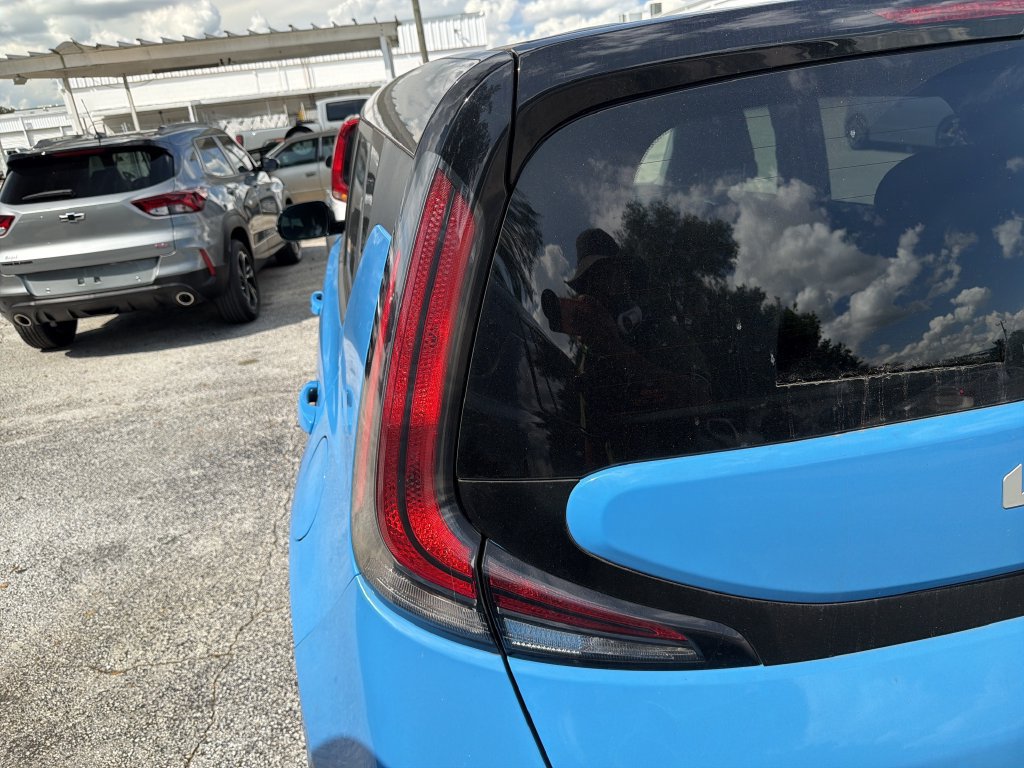 Certified 2024 Kia Soul GT-Line FWD image 8