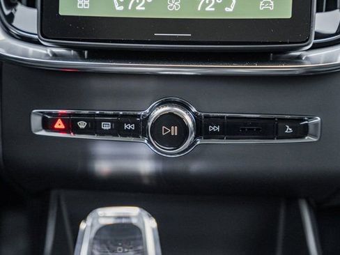 New 2026 Volvo XC90 B6 Ultra w/ Protection Package image 23