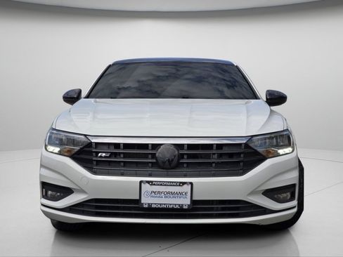 Used 2020 Volkswagen Jetta R-Line w/ R-Line Cold Weather Package FWD image 3