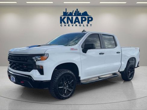 Used 2022 Chevrolet Silverado 1500 Custom Trail Boss AWD/4WD image 1