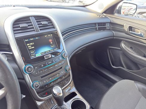 Used 2015 Chevrolet Malibu LT w/ Power Convenience Package image 21