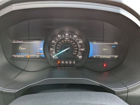 Used 2024 Ford Edge ST-Line w/ Class II Trailer Tow Package image 20