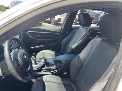 Used 2018 BMW 330i Sedan w/ Convenience Package RWD image 13