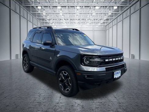 Used 2022 Ford Bronco Sport Outer Banks w/ Tech Package AWD/4WD image 9