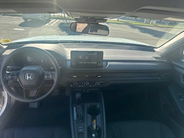 Certified 2023 Honda Accord EX image 15
