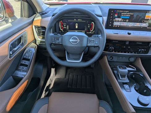 New 2026 Nissan Rogue Platinum image 18