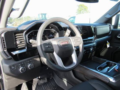New 2026 GMC Sierra 2500 SLT w/ SLT Premium Package AWD/4WD image 13