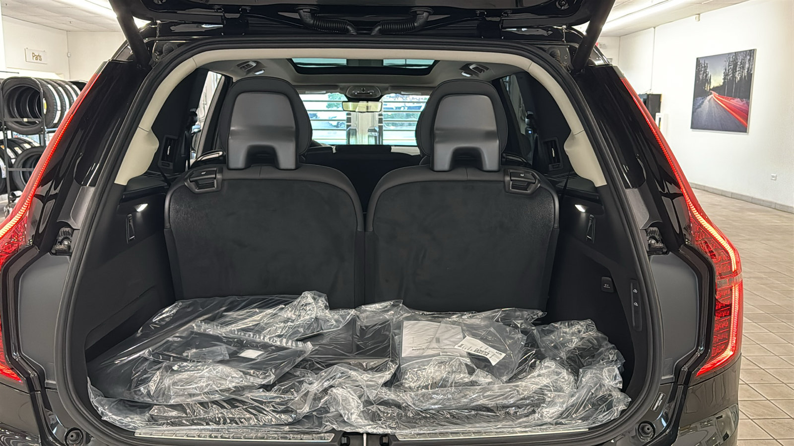 New 2026 Volvo XC90 T8 Plus w/ Protection Package AWD/4WD image 30