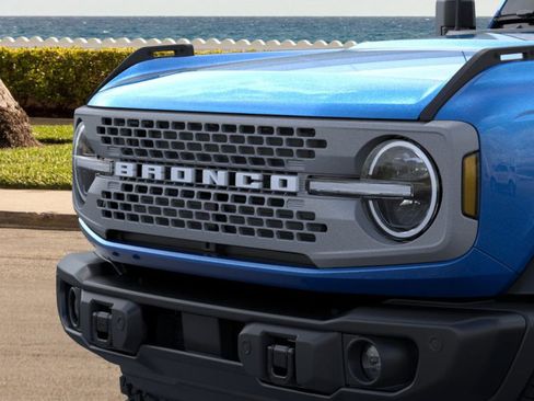 New 2025 Ford Bronco Badlands image 19