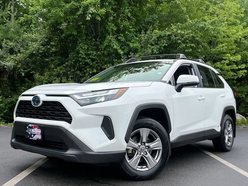 Used 2024 Toyota RAV4 XLE w/ Convenience Package AWD/4WD image 1