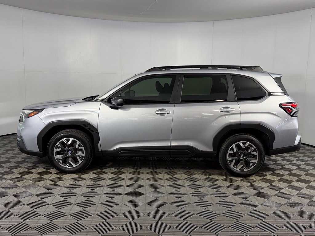 Used 2026 Subaru Forester Premium AWD/4WD image 11