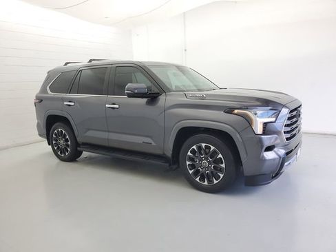Used 2024 Toyota Sequoia Limited RWD image 4