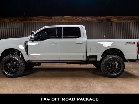 Used 2026 Ford F250 Platinum image 6