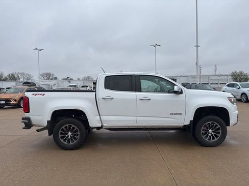 Used 2016 Chevrolet Colorado LT w/ Luxury Package, Chrome image 2