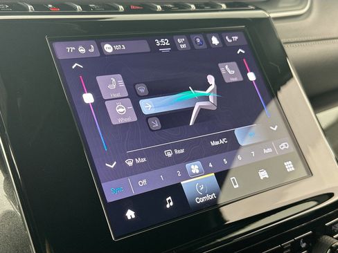 Used 2023 Jeep Grand Cherokee Altitude image 15