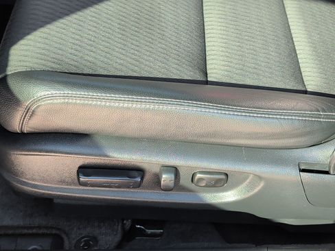 Used 2017 Honda Accord Sport image 10