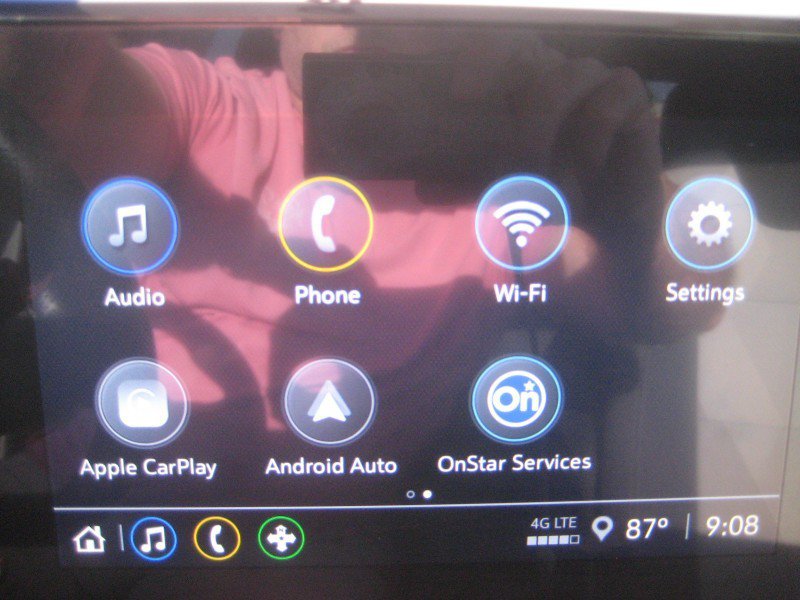 Used 2025 Chevrolet Trax RS FWD image 22