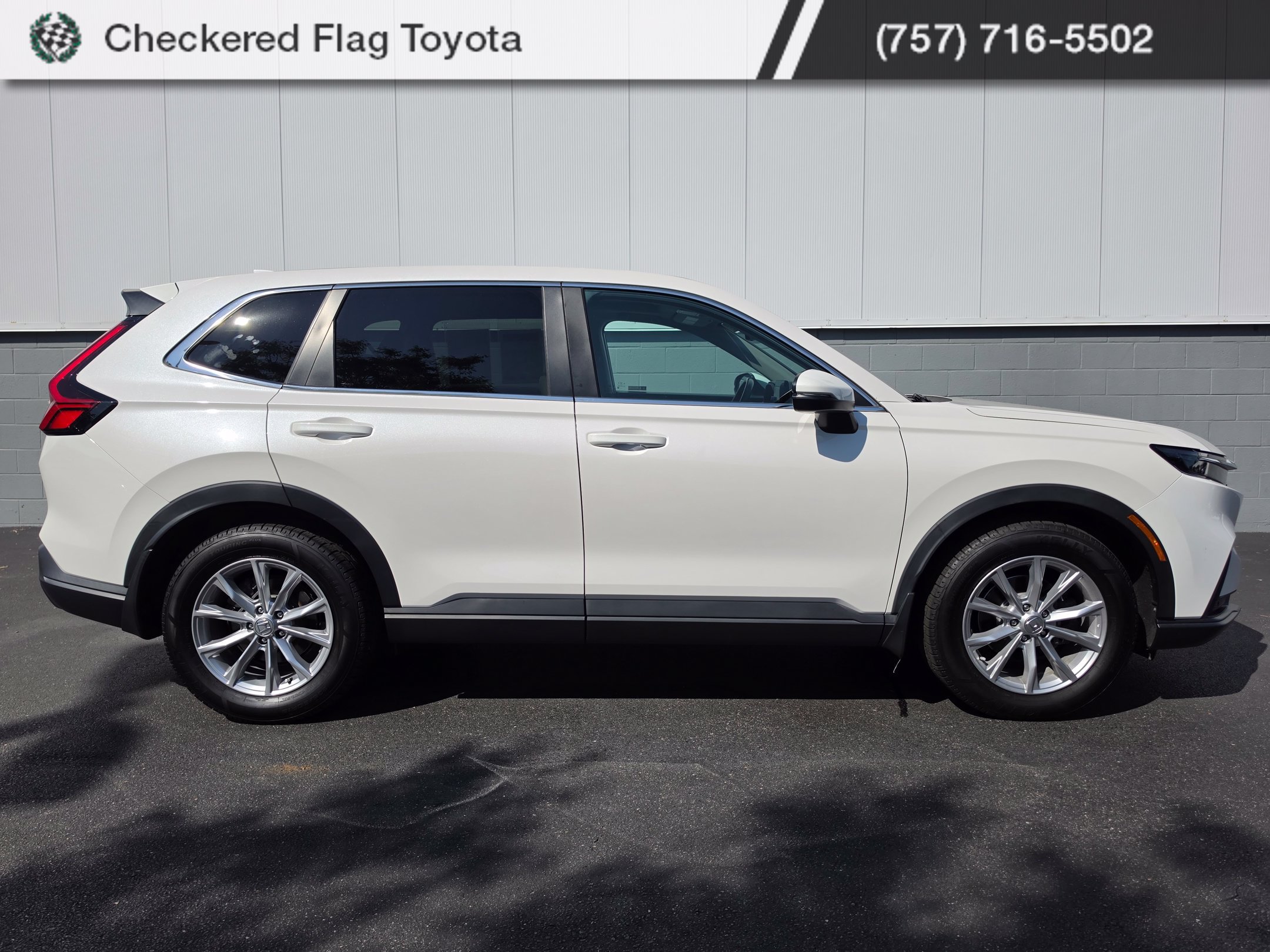 Used 2024 Honda CR-V EX-L image 6