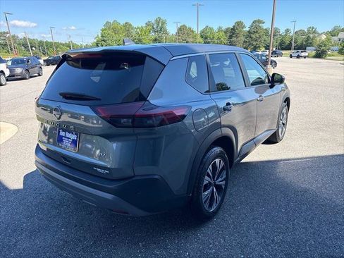 Used 2023 Nissan Rogue SV FWD image 4