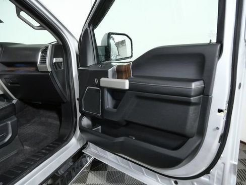 Used 2016 Ford F150 Lariat w/ Equipment Group 501A Mid AWD/4WD image 11