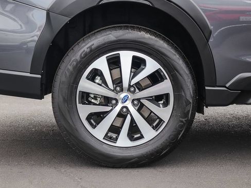 Certified 2025 Subaru Outback Premium AWD/4WD image 14