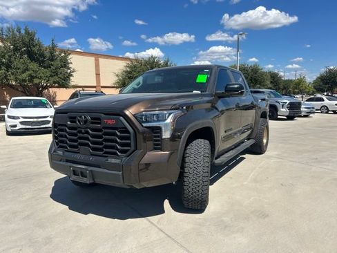Used 2024 Toyota Tundra Limited w/ TRD Off-Road Package AWD/4WD image 10