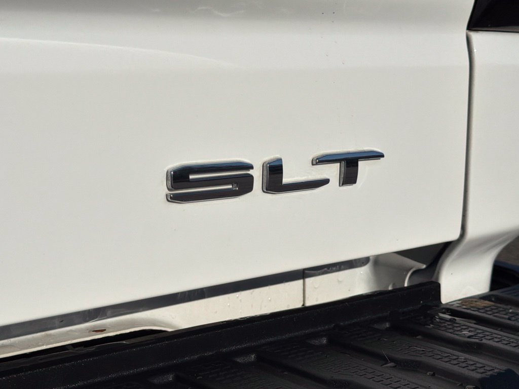 Used 2025 GMC Sierra 1500 SLT AWD/4WD image 14