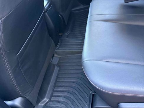 Used 2018 Toyota RAV4 SE w/ All Weather Liner Package FWD image 97