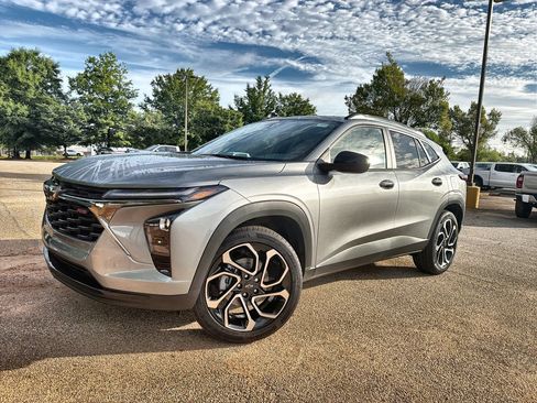 New 2026 Chevrolet Trax RS w/ Driver Confidence Package FWD image 36