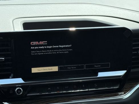 New 2026 GMC Sierra 1500 Elevation image 13