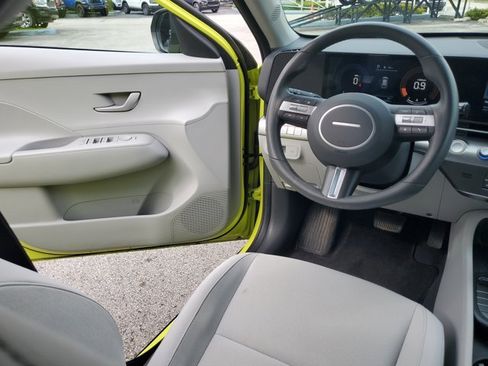Used 2024 Hyundai Kona SEL FWD image 13