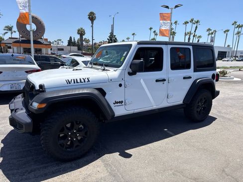 Used 2021 Jeep Wrangler Unlimited Sport AWD/4WD image 22