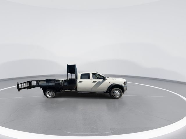 New 2026 RAM 5500 Tradesman w/ Chrome Appearance Group AWD/4WD image 3