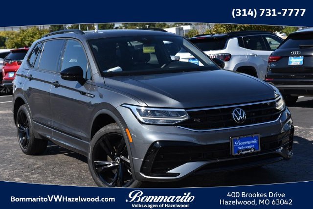 Certified 2023 Volkswagen Tiguan SE R-Line AWD/4WD image 1