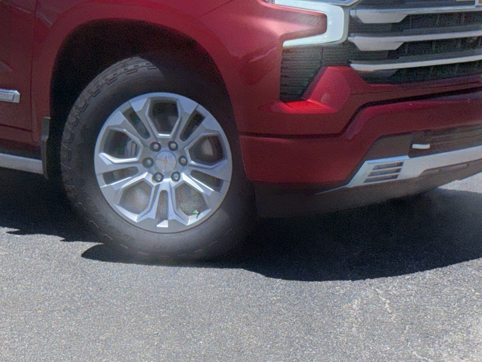 Used 2023 Chevrolet Silverado 1500 High Country AWD/4WD image 3