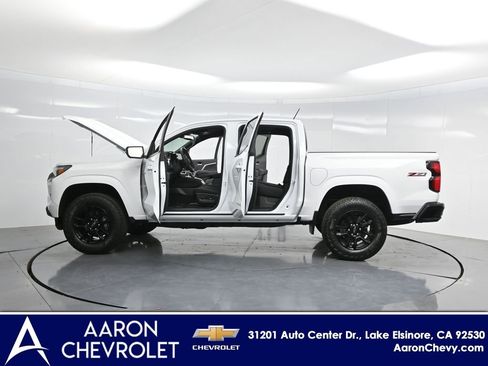 New 2025 Chevrolet Colorado Z71 w/ Midnight Edition image 33