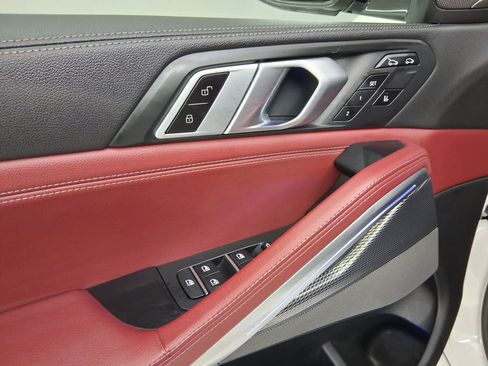 Used 2020 BMW X6 sDrive40i w/ M Sport Package image 24