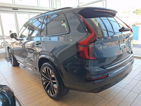 Certified 2026 Volvo XC90 B6 Ultra w/ Lounge Package image 5