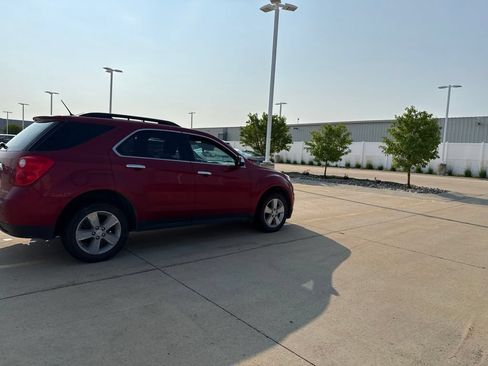 Used 2014 Chevrolet Equinox LT AWD/4WD image 10