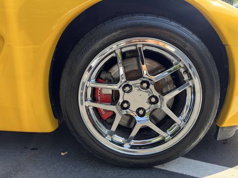 Used 2003 Chevrolet Corvette Z06 w/ Memory Package, 3 Drivers image 15