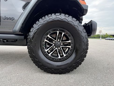 Used 2026 Jeep Wrangler Unlimited Sport AWD/4WD image 12