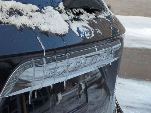 Certified 2021 Ford Explorer XLT w/ Equipment Group 202A image 13