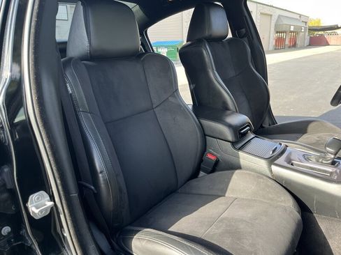 Used 2019 Dodge Charger R/T w/ Plus Group image 39