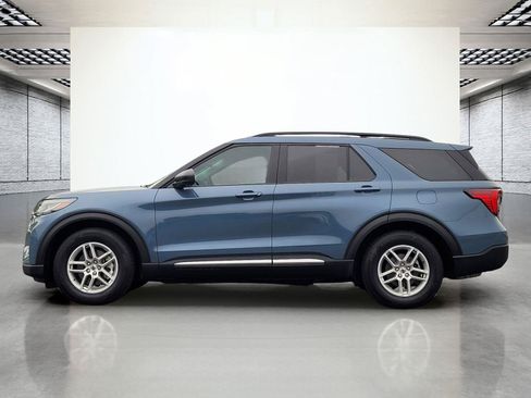 Used 2025 Ford Explorer Active RWD image 9