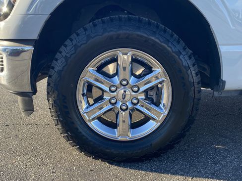 Used 2024 Ford F150 XLT w/ Mobile Office Package image 9