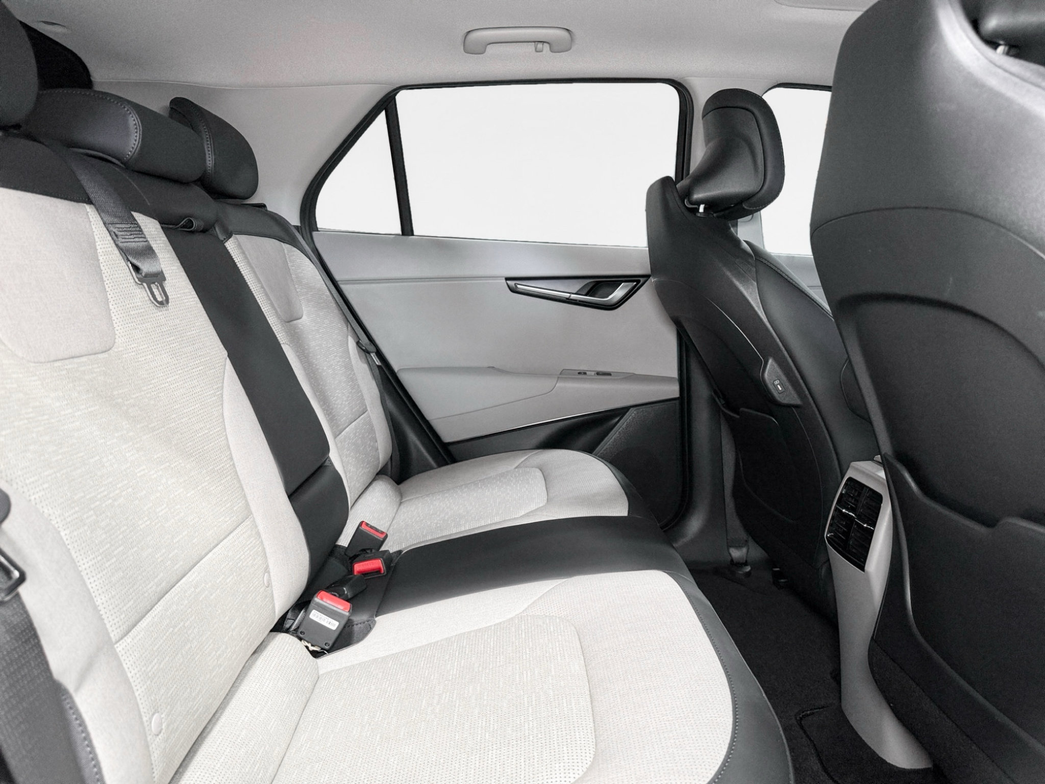 Used 2024 Kia Niro Wave w/ Wave Preserve Package FWD image 22