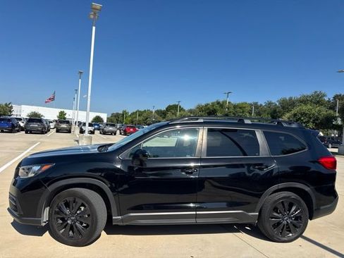 Used 2022 Subaru Ascent Onyx Edition AWD/4WD image 6